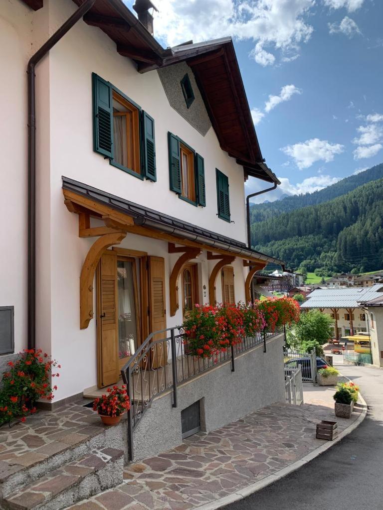 Casa Stefani Appartement Commezzadura Buitenkant foto